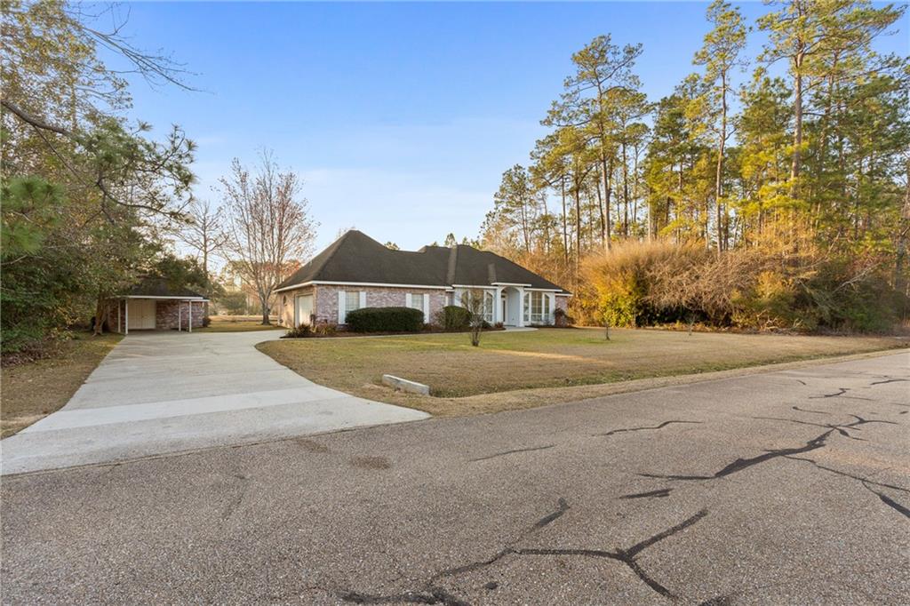 61325 QUEEN ANNE Drive