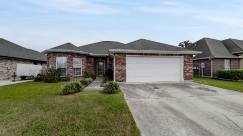 Marrero, Louisiana 70072, United States, 3 Bedrooms Bedrooms, ,2 BathroomsBathrooms,Residential,Active,215085