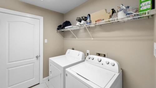 Marrero, Louisiana 70072, United States, 3 Bedrooms Bedrooms, ,2 BathroomsBathrooms,Residential,Active,215085