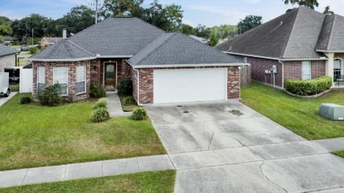 Marrero, Louisiana 70072, United States, 3 Bedrooms Bedrooms, ,2 BathroomsBathrooms,Residential,Active,215085