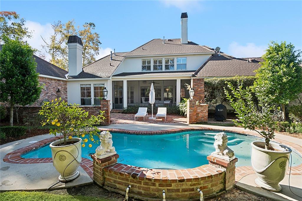 Mandeville, Louisiana 70471, United States, 4 Bedrooms Bedrooms, ,5 BathroomsBathrooms,Residential,Pending,22074