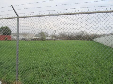 525 WHITNEY Avenue Gretna LA 70056