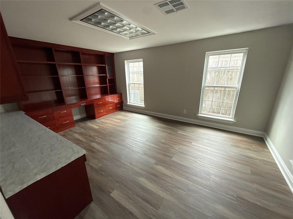 8032 HAYNE Boulevard