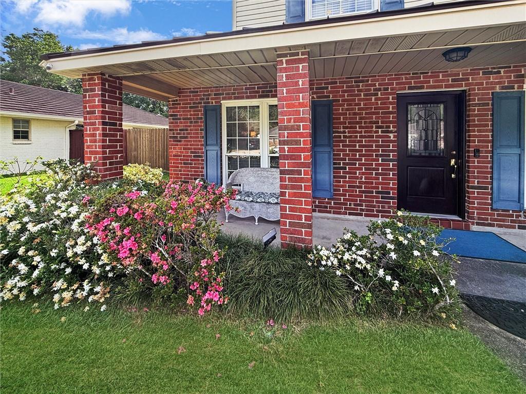 116 STRATFORD Drive