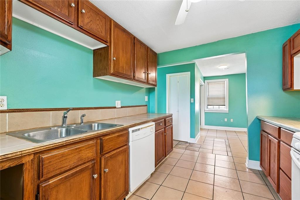 2413 NEW ORLEANS Street