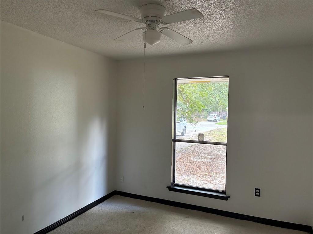 108 E CHERRYWOOD Lane