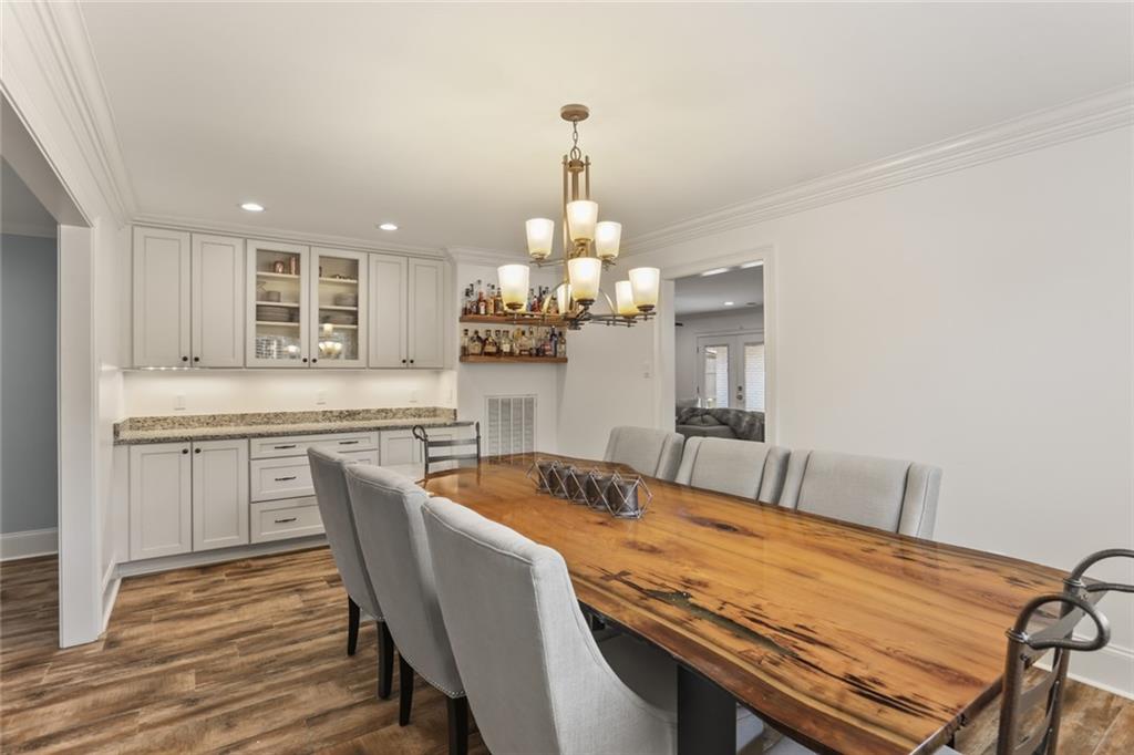 New Orleans, Louisiana 70122, United States, 5 Bedrooms Bedrooms, ,5 BathroomsBathrooms,Residential,Active,96287