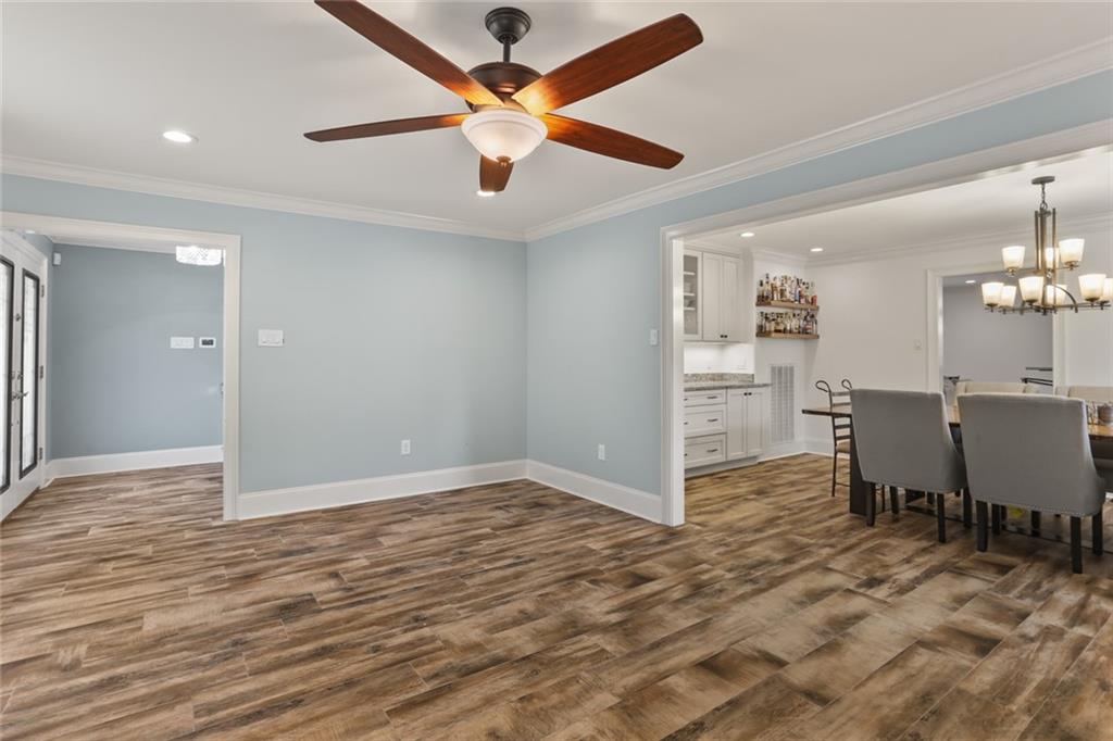 New Orleans, Louisiana 70122, United States, 5 Bedrooms Bedrooms, ,5 BathroomsBathrooms,Residential,Active,96287