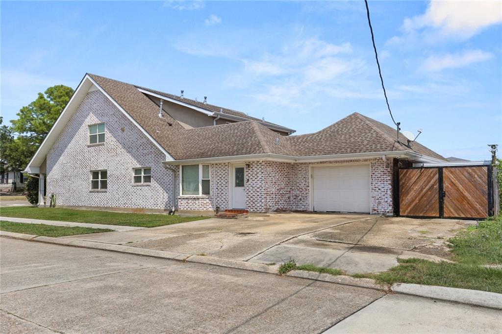 New Orleans, Louisiana 70122, United States, 5 Bedrooms Bedrooms, ,5 BathroomsBathrooms,Residential,Active,96287