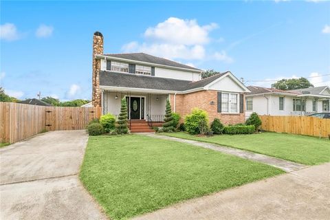 2409 LYNDELL Drive Chalmette LA 70043