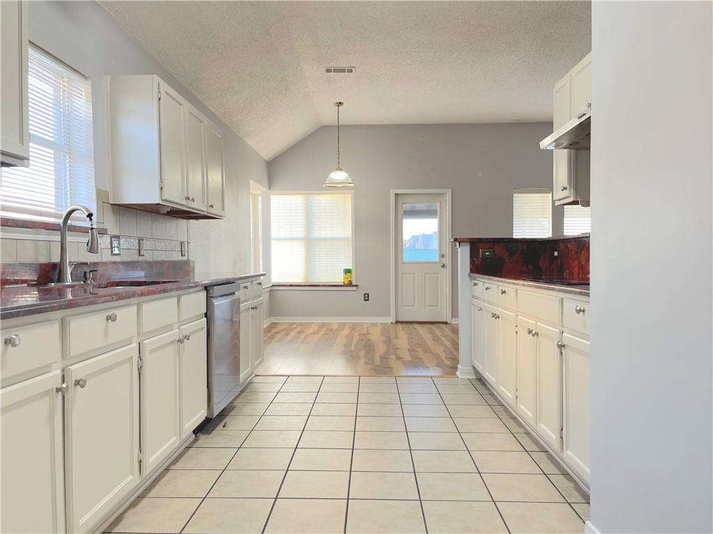 1200 WYNDHAM S Drive