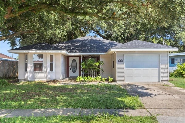 8119 SHIRLEY ST, METAIRIE, LA 70003 - Image 3c0e7be2f42404179f9d867e05ab5cc8/2150606897