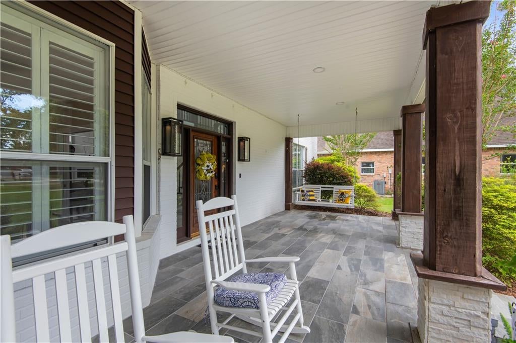 3040 WALDEN Place
