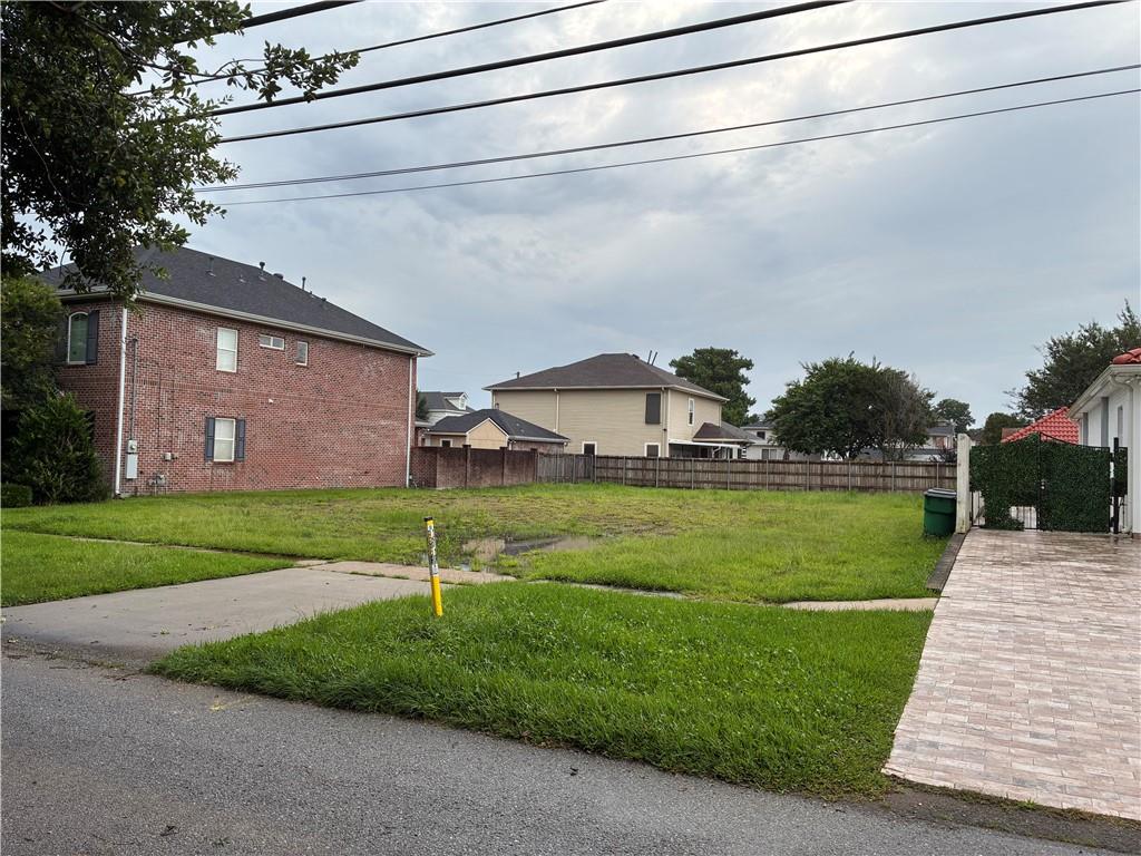 1213 RIDGELAKE Drive