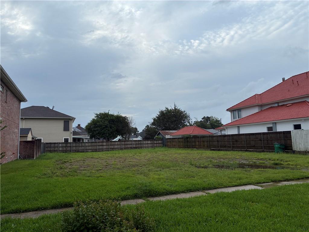 1213 RIDGELAKE Drive