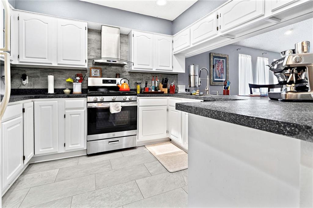 268 DUNLEITH Drive