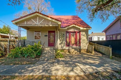 523 ROMAIN Street Gretna LA 70053