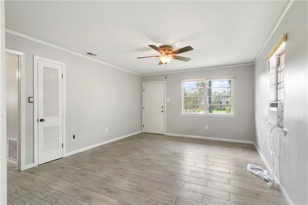 227 BARTON Avenue