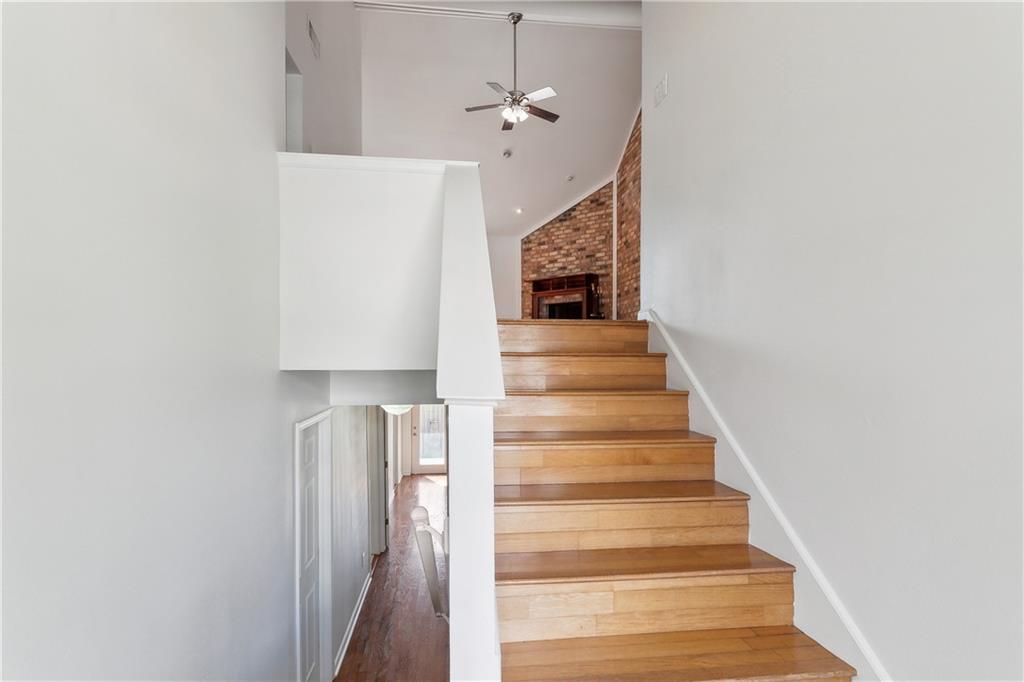 932 OLD METAIRIE Place