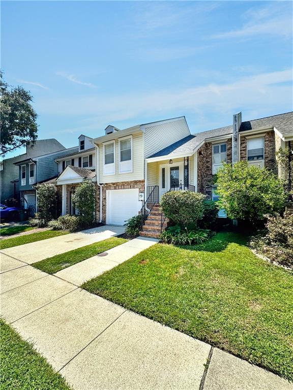 932 OLD METAIRIE Place