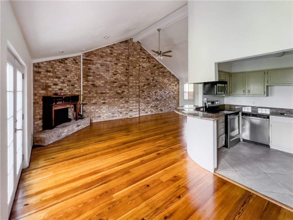 932 OLD METAIRIE Place