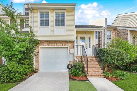 932 OLD METAIRIE Place Metairie LA 70001