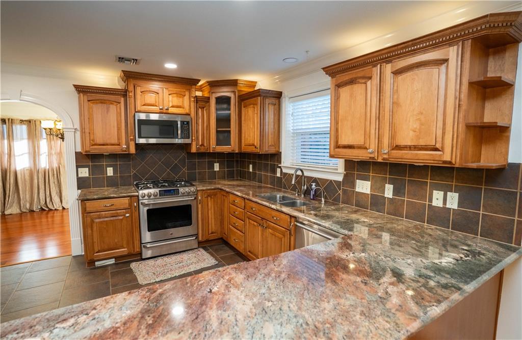 2200 JEAN LAFITTE Parkway