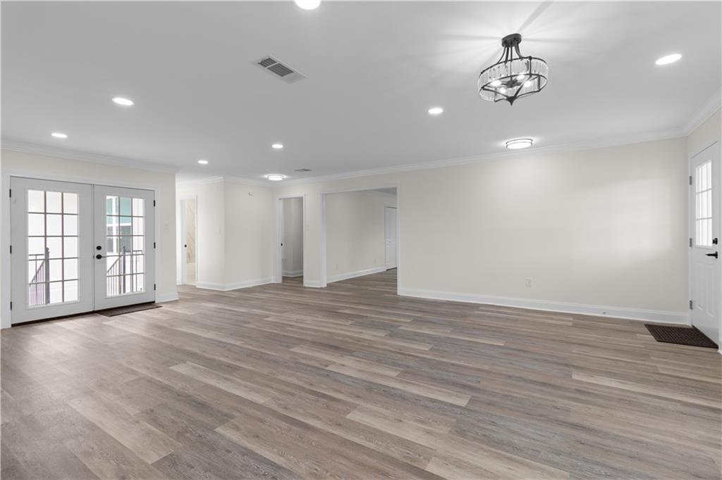532 N MARLIN Court