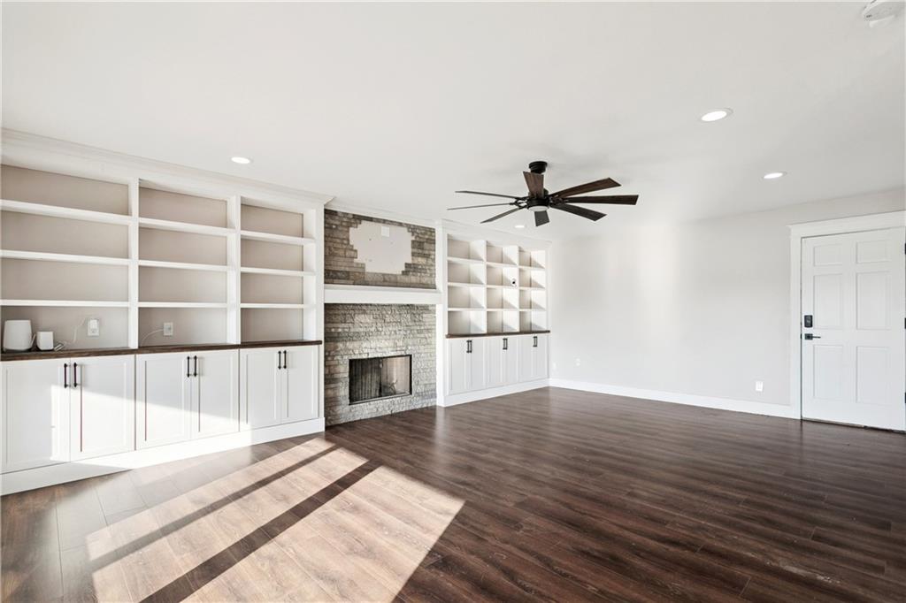 141 MOONRAKER Drive