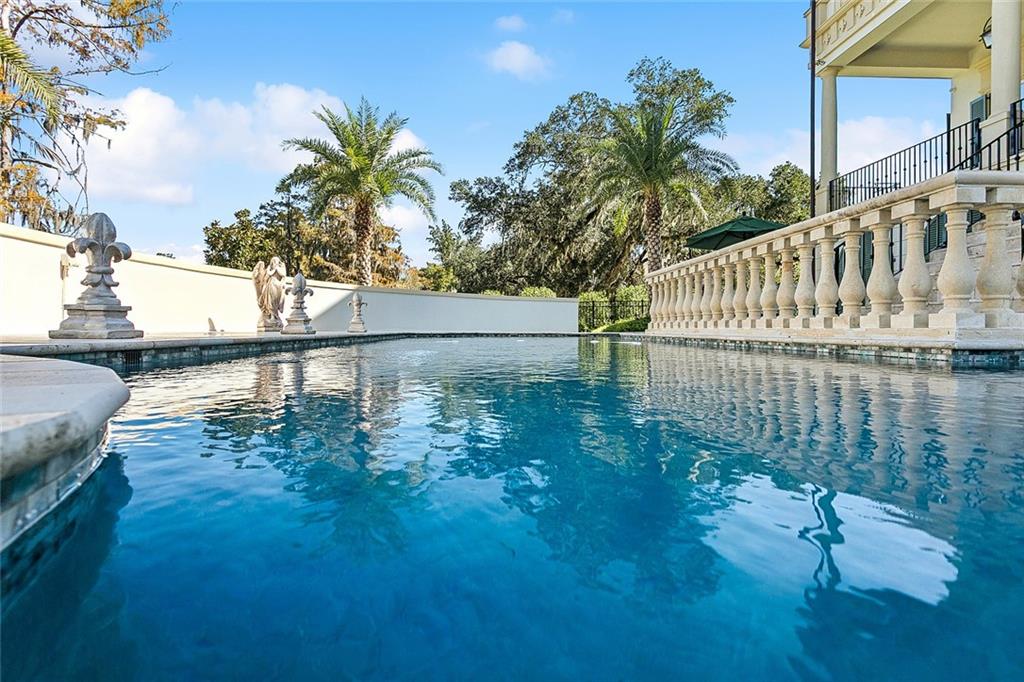 Mandeville, Louisiana 70471, United States, 3 Bedrooms Bedrooms, ,4 BathroomsBathrooms,Residential,Active,244811