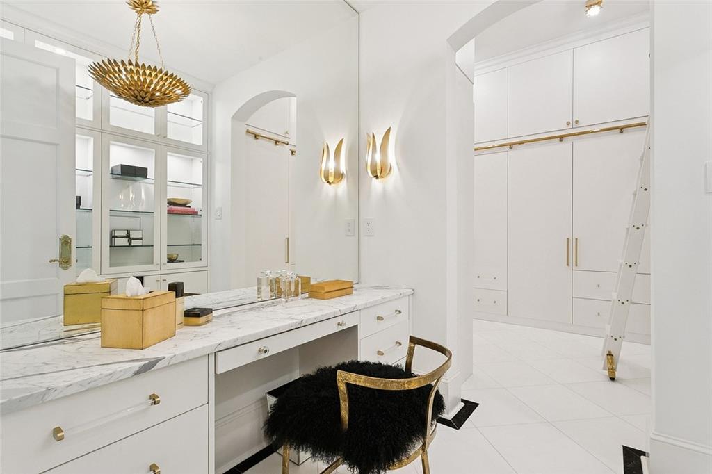 Mandeville, Louisiana 70471, United States, 3 Bedrooms Bedrooms, ,4 BathroomsBathrooms,Residential,Active,244811