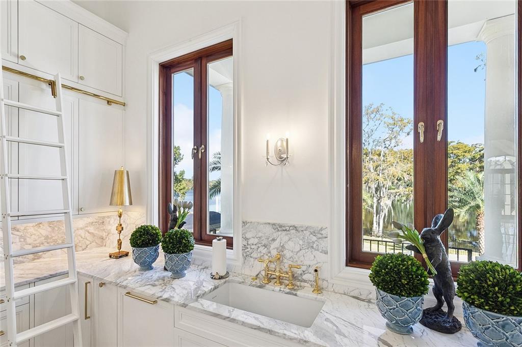 Mandeville, Louisiana 70471, United States, 3 Bedrooms Bedrooms, ,4 BathroomsBathrooms,Residential,Active,244811