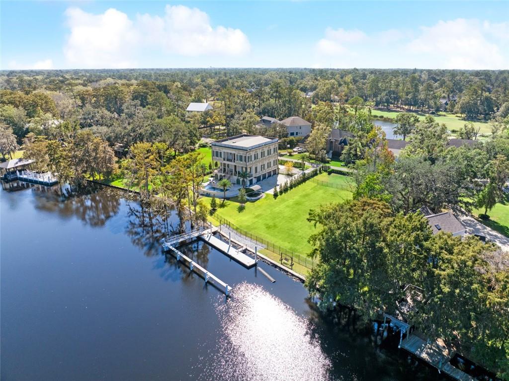 Mandeville, Louisiana 70471, United States, 3 Bedrooms Bedrooms, ,4 BathroomsBathrooms,Residential,Active,244811