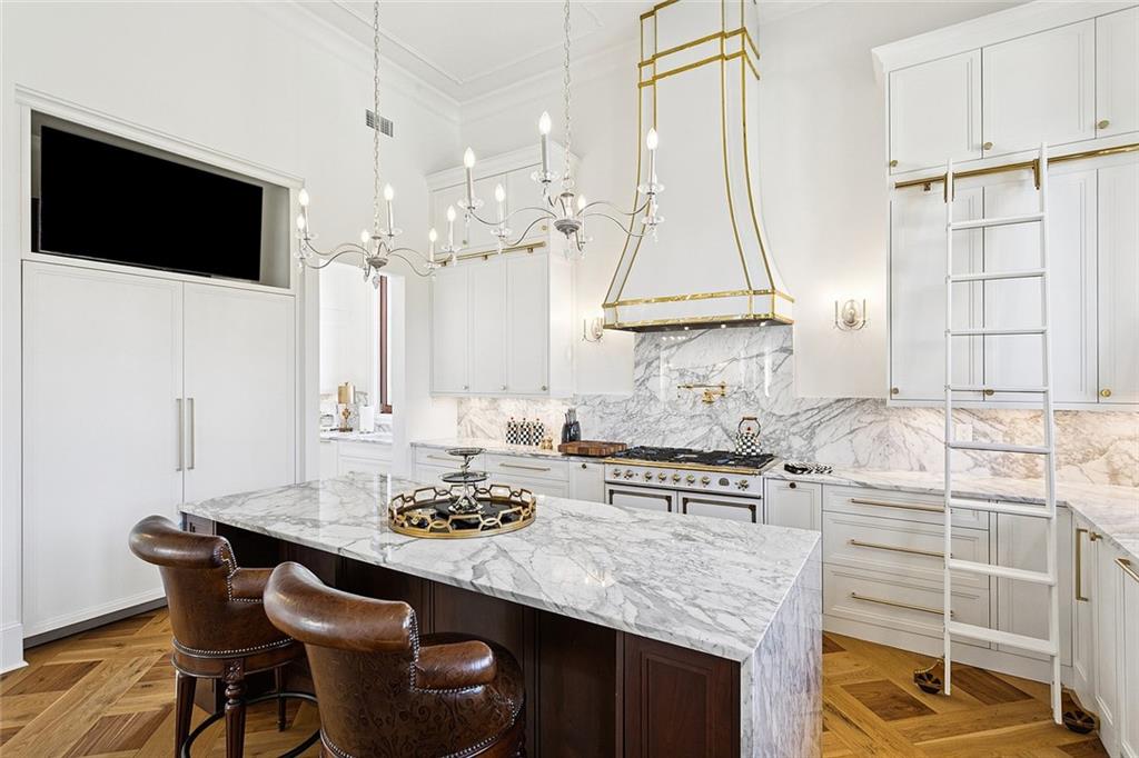 Mandeville, Louisiana 70471, United States, 3 Bedrooms Bedrooms, ,4 BathroomsBathrooms,Residential,Active,244811