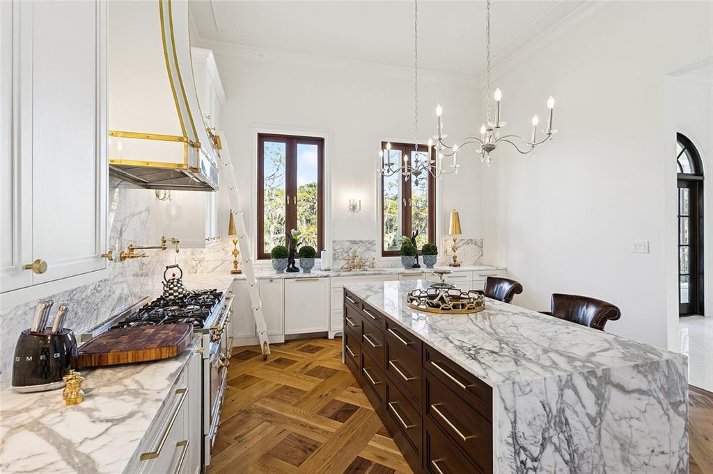 Mandeville, Louisiana 70471, United States, 3 Bedrooms Bedrooms, ,4 BathroomsBathrooms,Residential,Active,244811