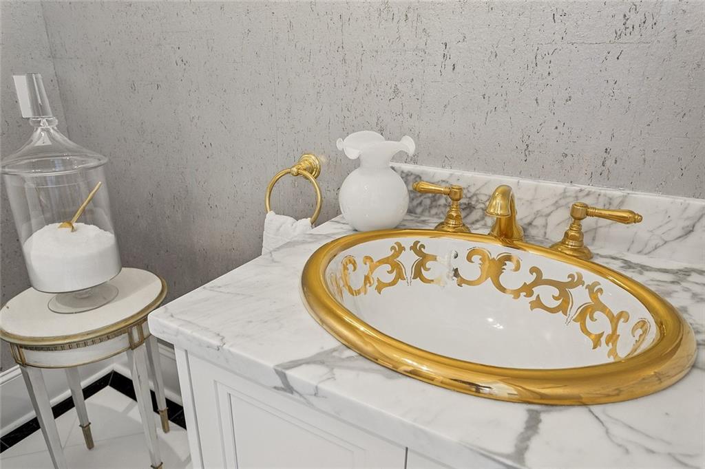 Mandeville, Louisiana 70471, United States, 3 Bedrooms Bedrooms, ,4 BathroomsBathrooms,Residential,Active,244811