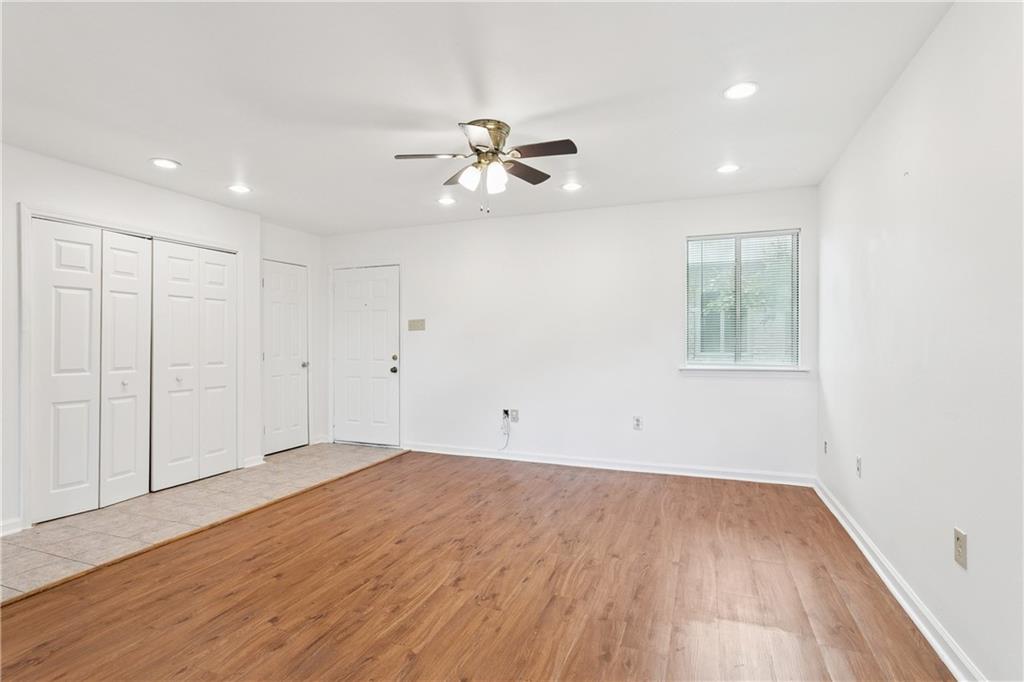 Metairie, Louisiana 70001, United States, 3 Bedrooms Bedrooms, ,2 BathroomsBathrooms,Residential,Active,230456