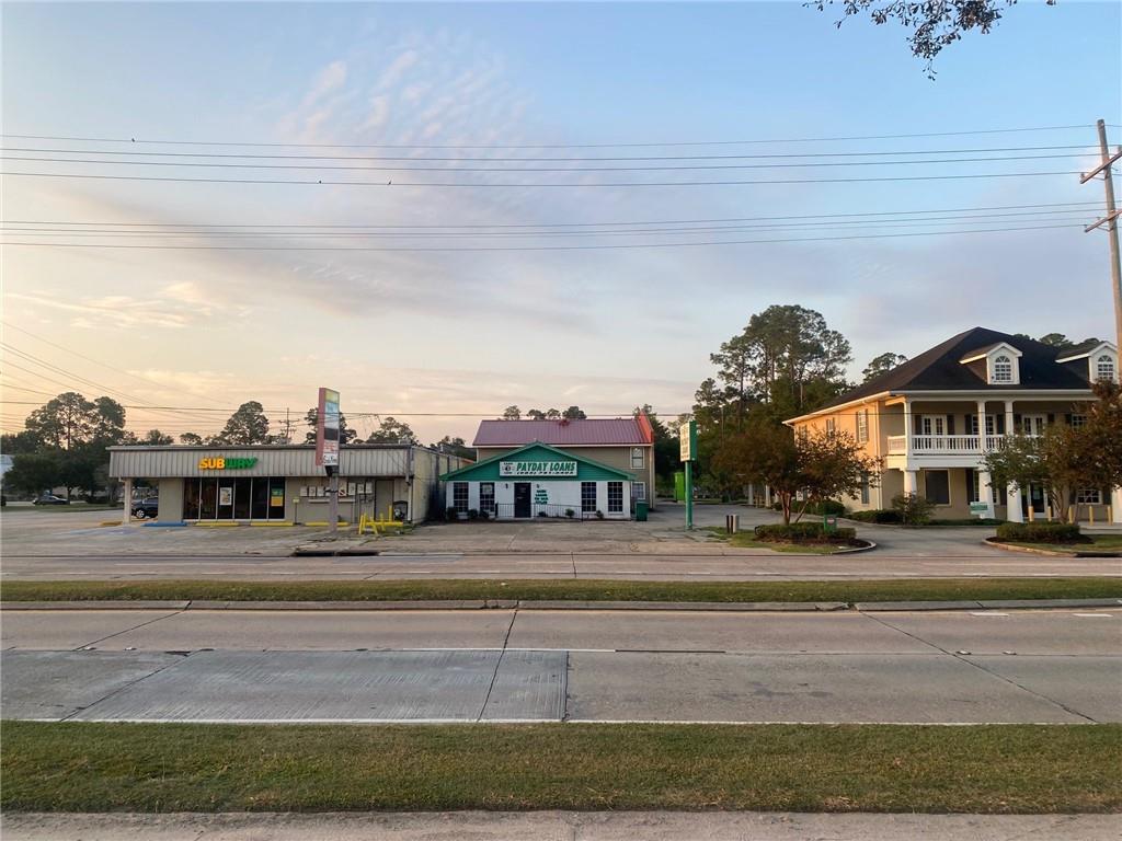 1255 GAUSE Boulevard