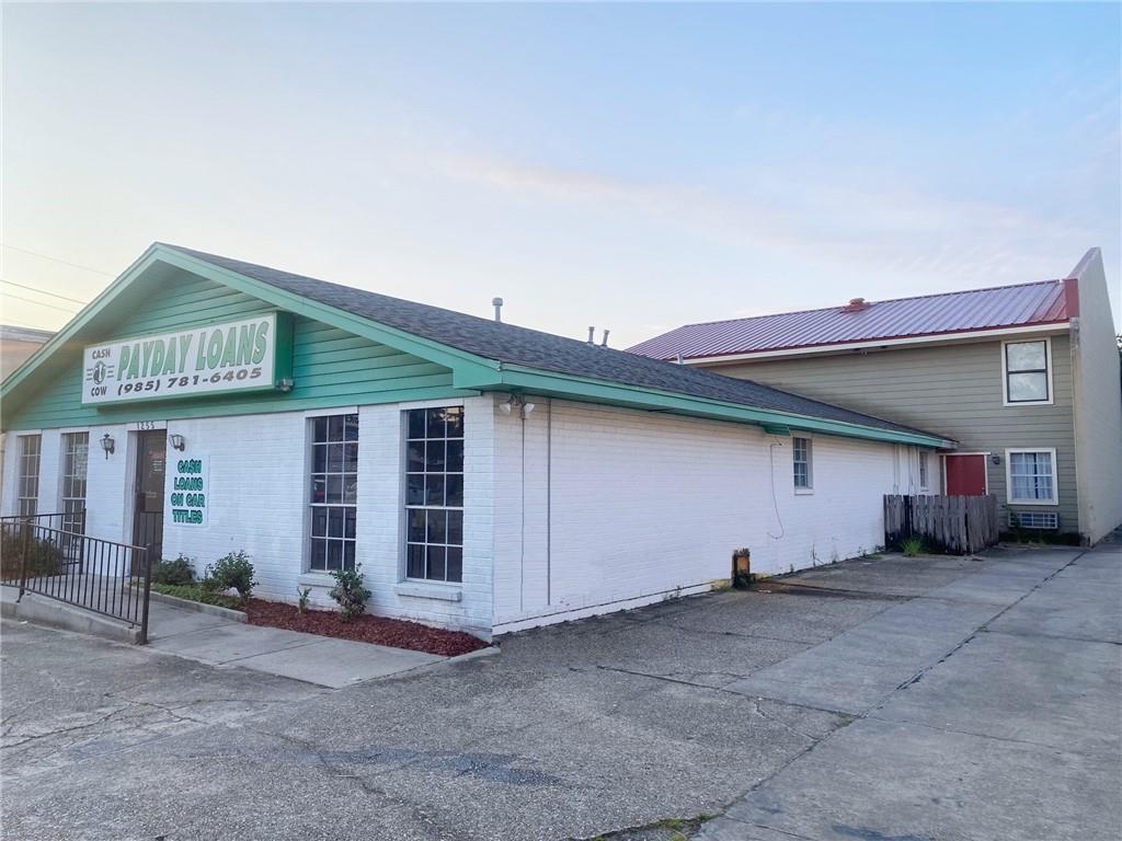 1255 GAUSE Boulevard