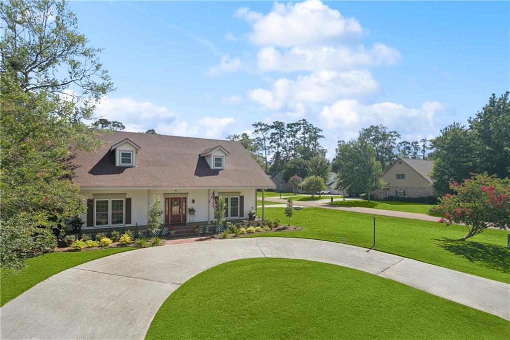 925 WINONA Drive