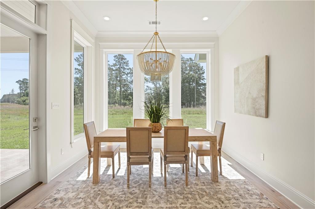 Madisonville, Louisiana 70447, United States, 4 Bedrooms Bedrooms, ,3 BathroomsBathrooms,Residential,Active,33970