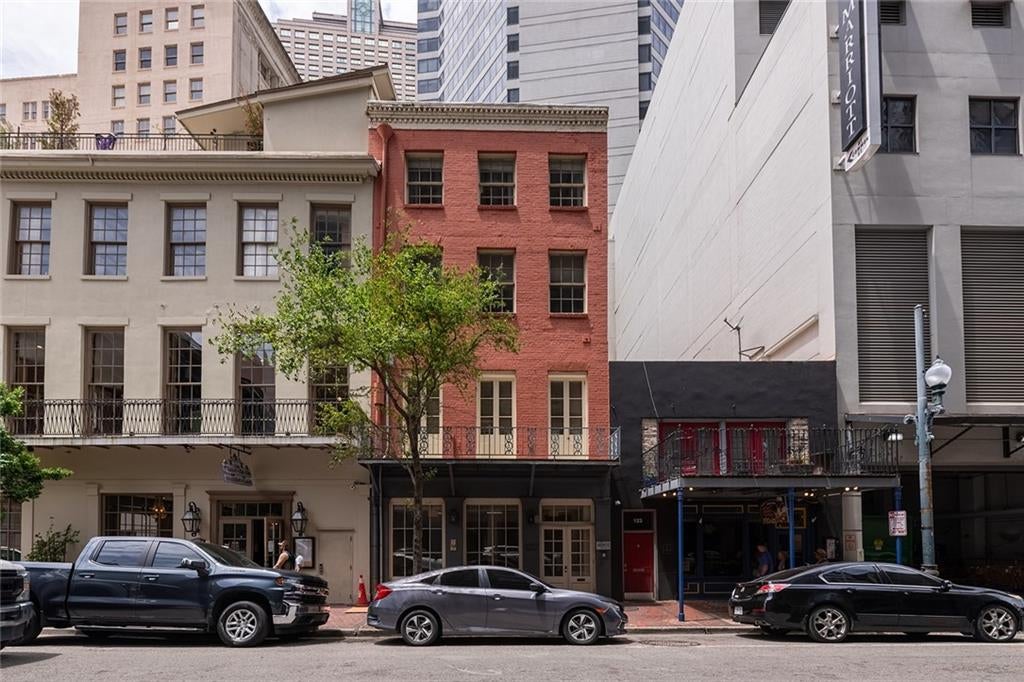 127 Camp St, New Orleans, LA 70130