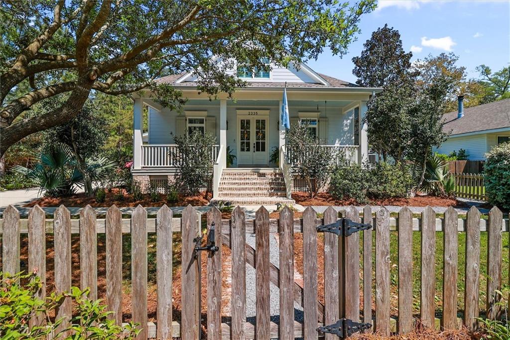 2335 LIVINGSTON Street