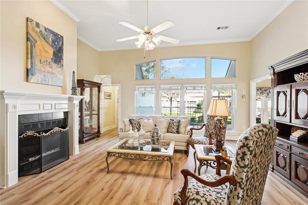 148 WOODRUFF Drive