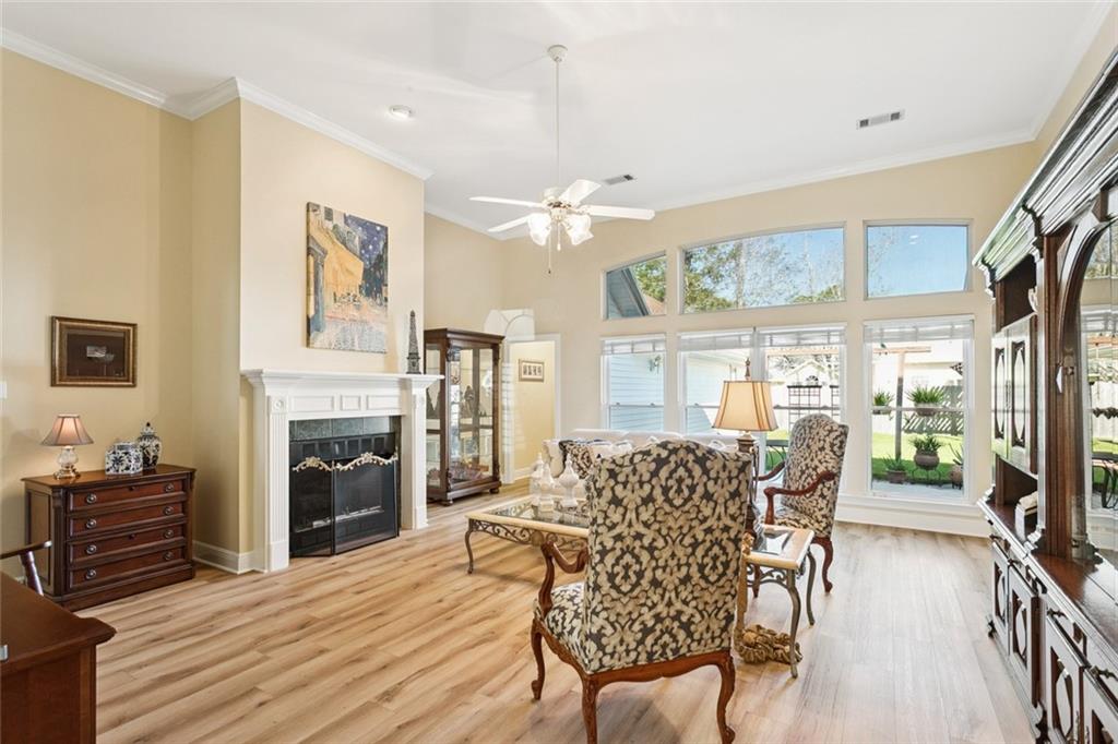 148 WOODRUFF Drive