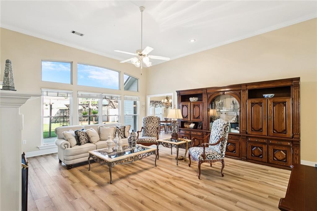 148 WOODRUFF Drive