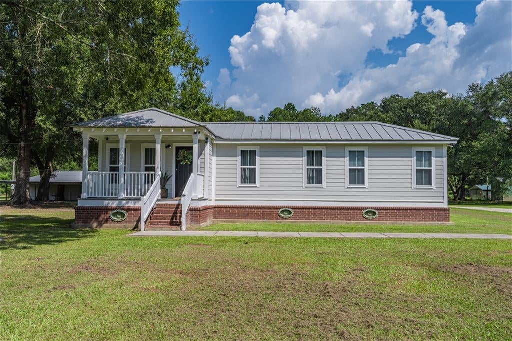 44292 DOC HYDE Road