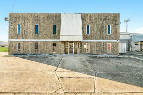 1012 E HARIMAW Court Metairie LA 70001