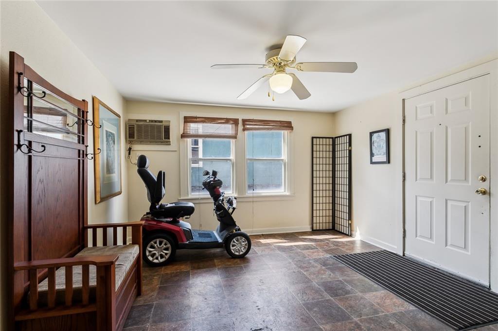 New Orleans, Louisiana 70114, United States, 6 Bedrooms Bedrooms, ,5 BathroomsBathrooms,Residential,Pending,39501