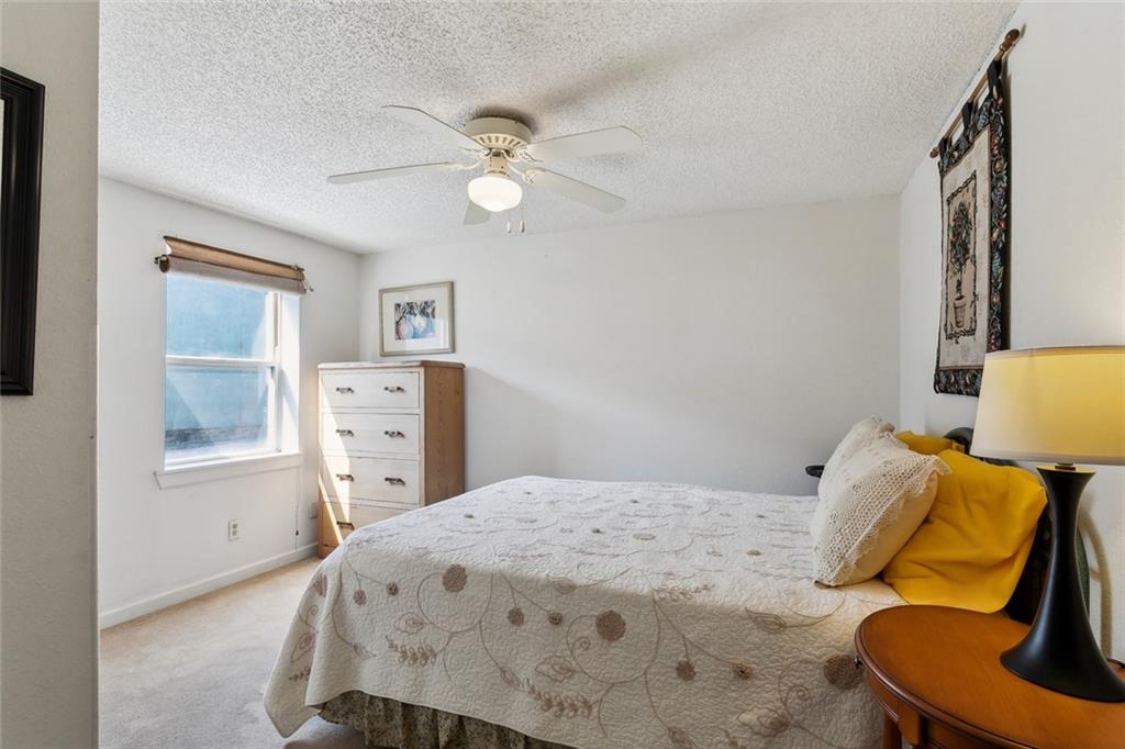 New Orleans, Louisiana 70114, United States, 6 Bedrooms Bedrooms, ,5 BathroomsBathrooms,Residential,Pending,39501
